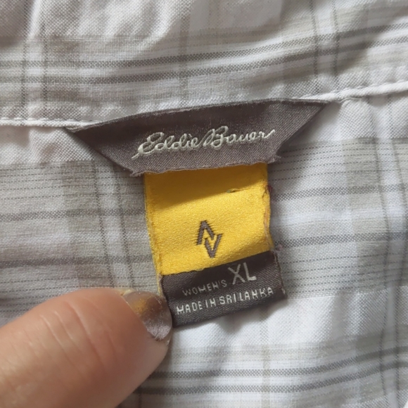 Eddie Bauer button up - Picture 3 of 3